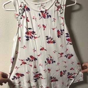BRAND NEW Maurices floral Tank Top